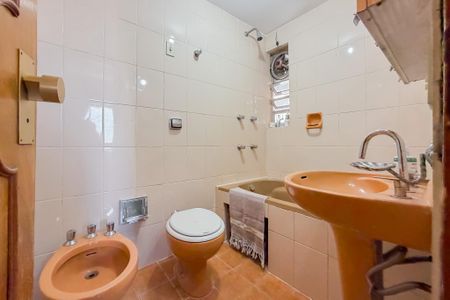 Apartamento à venda com 96m², 3 quartos e 2 vagasBanheiro da Suíte