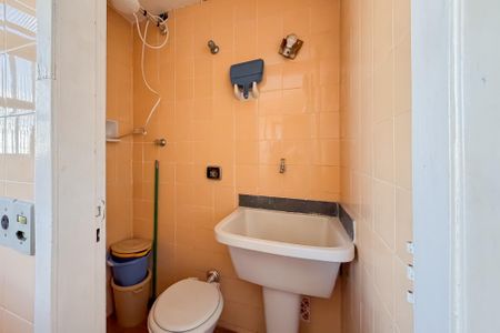 Apartamento à venda com 96m², 3 quartos e 2 vagasBanheiro de Serviço