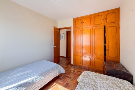 Apartamento à venda com 96m², 3 quartos e 2 vagasQuarto 2