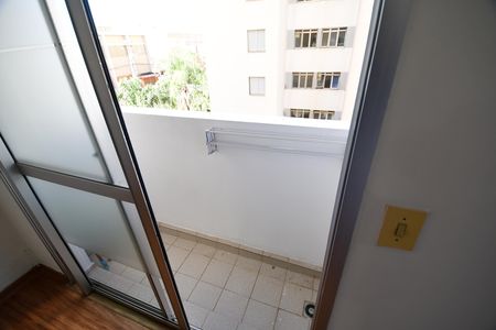 Sala - Sacada de apartamento para alugar com 2 quartos, 58m² em Jardim Dom Vieira, Campinas