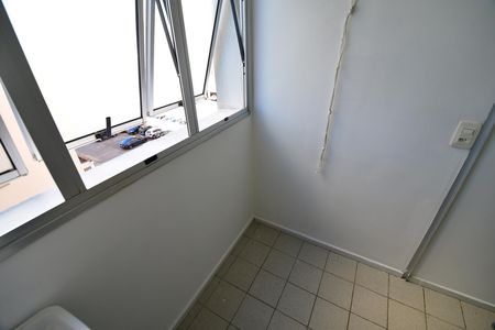 Apartamento para alugar com 58m², 2 quartos e 1 vagaÁrea de Serviço