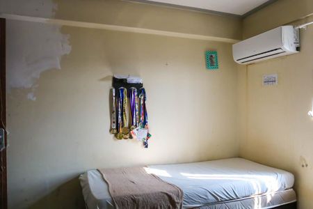 Casa à venda com 120m², 2 quartos e sem vaga Casa à venda com 120m², 2 quartos e sem vagaQuarto 1 - 2º Pavimento