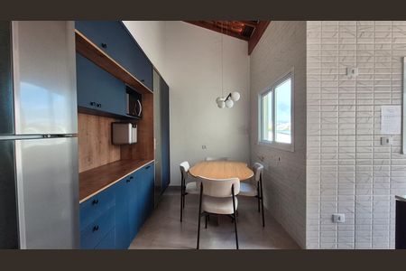 Apartamento para alugar com 110m², 2 quartos e 1 vaga Apartamento para alugar com 110m², 2 quartos e 1 vagaCozinha