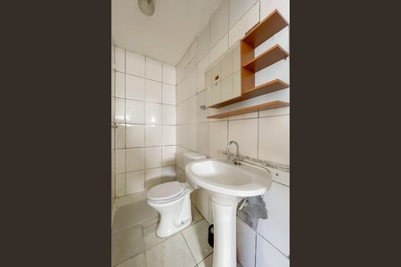 Banheiro de casa para alugar com 1 quarto, 50m² em Jaguaribe, Osasco