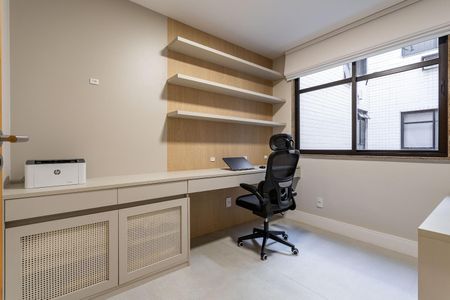 Quarto de apartamento para alugar com 3 quartos, 191m² em Recreio dos Bandeirantes, Rio de Janeiro