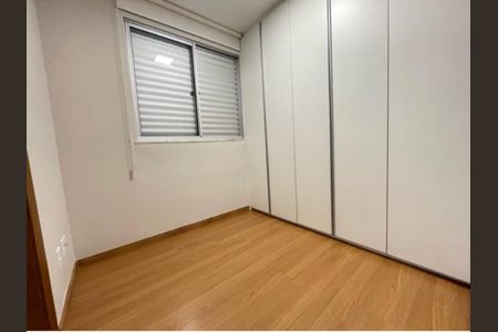 Apartamento à venda com 60m², 2 quartos e 2 vagas Apartamento à venda com 60m², 2 quartos e 2 vagasQuarto