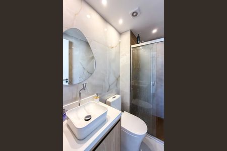 Apartamento à venda com 53m², 2 quartos e 1 vaga Apartamento à venda com 53m², 2 quartos e 1 vagaBanheiro
