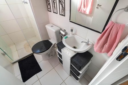 Apartamento à venda com 45m², 2 quartos e 1 vaga Apartamento à venda com 45m², 2 quartos e 1 vagaBanheiro