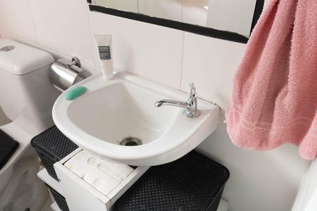 Apartamento à venda com 45m², 2 quartos e 1 vaga Apartamento à venda com 45m², 2 quartos e 1 vagaBanheiro