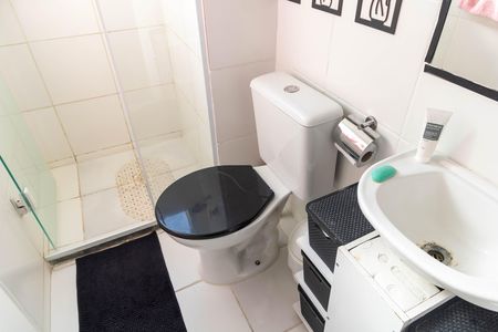 Apartamento à venda com 45m², 2 quartos e 1 vaga Apartamento à venda com 45m², 2 quartos e 1 vagaBanheiro