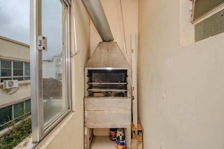 Cozinha/Área de serviço de apartamento à venda com 2 quartos, 70m² em Petrópolis, Porto Alegre