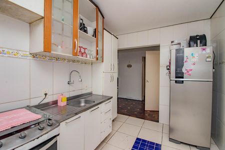 Cozinha e Área de Serviço de apartamento à venda com 2 quartos, 70m² em Petrópolis, Porto Alegre