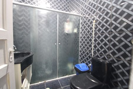 Casa à venda com 110m², 3 quartos e 1 vagaBanheiro