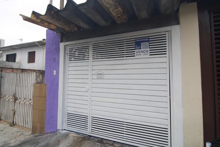 Casa à venda com 110m², 3 quartos e 1 vagaFachada