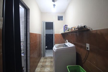 Casa à venda com 110m², 3 quartos e 1 vagaÁrea de serviço