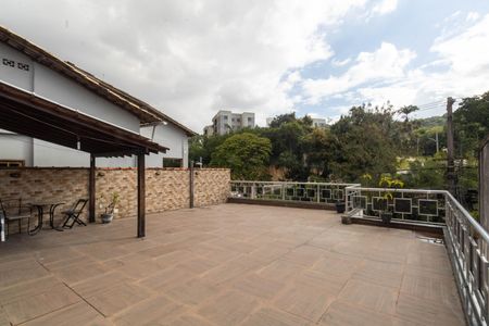 Varanda de casa à venda com 3 quartos, 192m² em Campo Grande, Rio de Janeiro