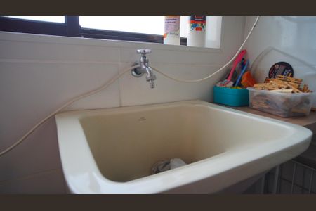 Área de Serviço de apartamento à venda com 2 quartos, 62m² em Jardim Lindóia, Porto Alegre