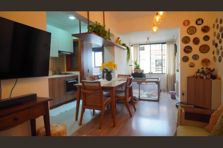 Apartamento à venda com 62m², 2 quartos e 1 vaga Apartamento à venda com 62m², 2 quartos e 1 vagaSala e cozinha