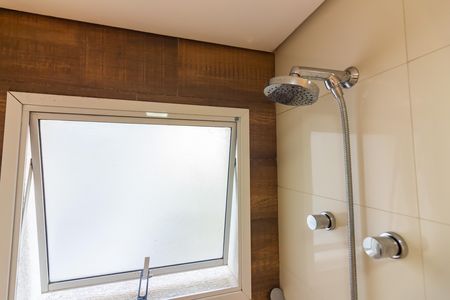 Apartamento à venda com 81m², 2 quartos e 2 vagas Apartamento à venda com 81m², 2 quartos e 2 vagasBanheiro da Suíte