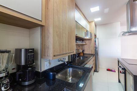 Apartamento à venda com 81m², 2 quartos e 2 vagas Apartamento à venda com 81m², 2 quartos e 2 vagasCozinha