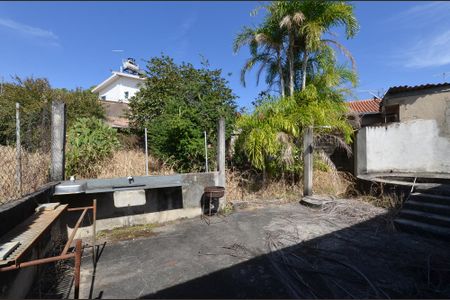 Quintal de casa para alugar com 3 quartos, 120m² em São Cristóvão, Belo Horizonte