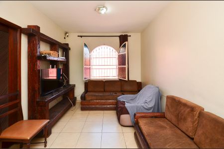 Casa para alugar com 3 quartos, 120m² em São Cristóvão, Belo Horizonte