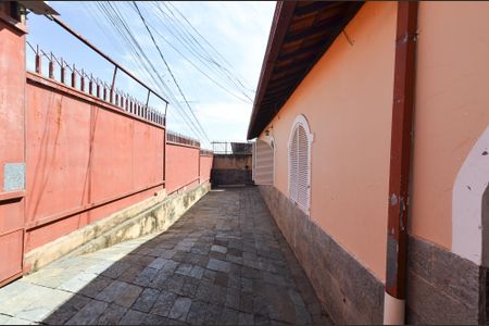 Casa para alugar com 120m², 3 quartos e 2 vagas Casa para alugar com 120m², 3 quartos e 2 vagasEntrada