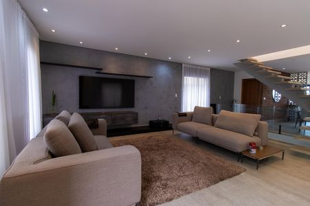 Casa de condomínio para alugar com 252m², 4 quartos e 4 vagas Casa de condomínio para alugar com 252m², 4 quartos e 4 vagasSala