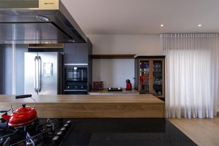 Casa de condomínio para alugar com 252m², 4 quartos e 4 vagas Casa de condomínio para alugar com 252m², 4 quartos e 4 vagasCozinha