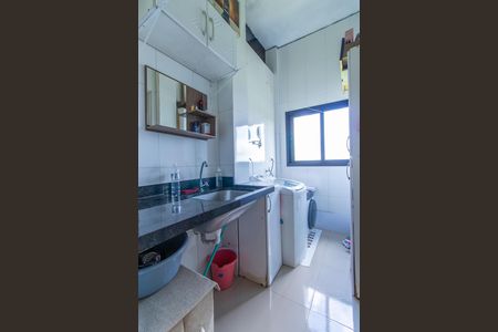 Casa de condomínio para alugar com 252m², 4 quartos e 4 vagas Casa de condomínio para alugar com 252m², 4 quartos e 4 vagasÁrea de Serviço do Espaço 2