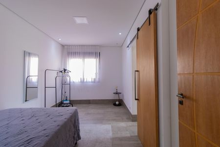 Casa de condomínio para alugar com 252m², 4 quartos e 4 vagas Casa de condomínio para alugar com 252m², 4 quartos e 4 vagasSuite 2