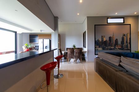Casa de condomínio para alugar com 252m², 4 quartos e 4 vagas Casa de condomínio para alugar com 252m², 4 quartos e 4 vagasSala Espaço 2