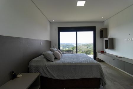 Casa de condomínio para alugar com 252m², 4 quartos e 4 vagas Casa de condomínio para alugar com 252m², 4 quartos e 4 vagasQuarto 3 - Suíte Master