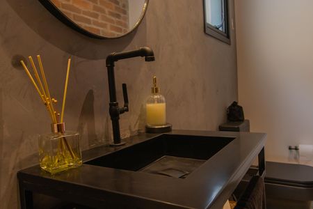 Lavabo de casa de condomínio para alugar com 4 quartos, 252m² em Granja Caiapia, Cotia