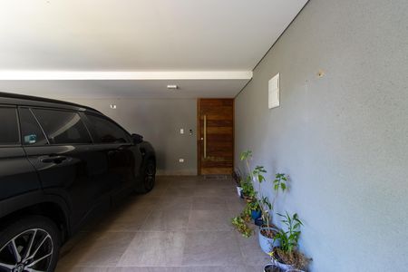 Casa de condomínio para alugar com 252m², 4 quartos e 4 vagas Casa de condomínio para alugar com 252m², 4 quartos e 4 vagasGaragem