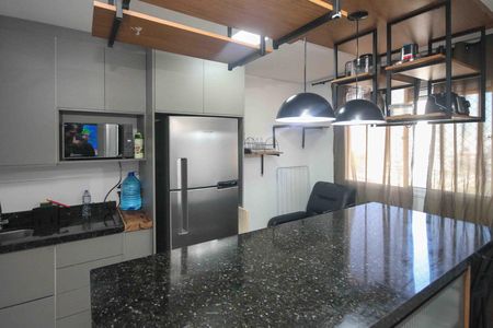 Cozinha de apartamento para alugar com 2 quartos, 32m² em Vila Ivone, São Paulo