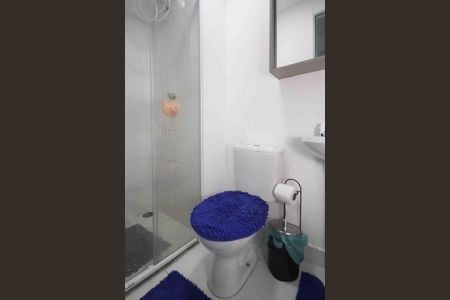 Banheiro de apartamento para alugar com 2 quartos, 32m² em Vila Ivone, São Paulo