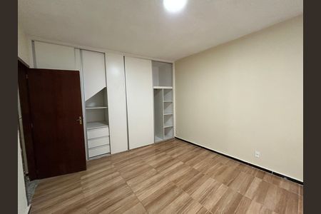 Casa para alugar com 200m², 2 quartos e 2 vagasQuarto 2 - Suíte