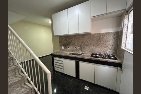 Cozinha de casa para alugar com 2 quartos, 200m² em Vila Valqueire, Rio de Janeiro