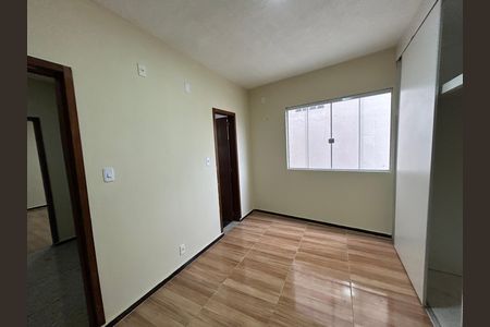 Quarto 1 - Suite de casa para alugar com 2 quartos, 200m² em Vila Valqueire, Rio de Janeiro