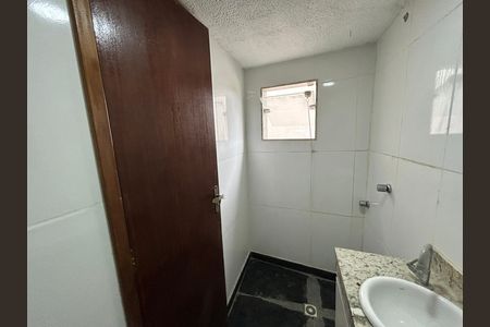 Casa para alugar com 200m², 2 quartos e 2 vagasBanheiro Social 2