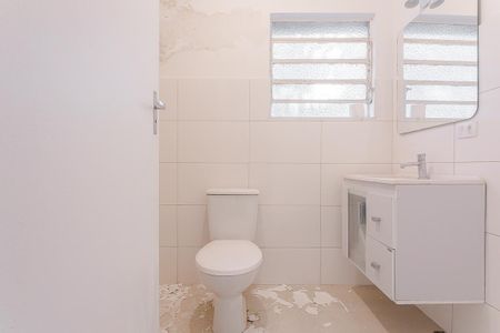 Banheiro de apartamento para alugar com 1 quarto, 27m² em Pinheiros, São Paulo