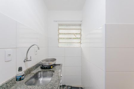 Cozinha de apartamento para alugar com 1 quarto, 27m² em Pinheiros, São Paulo