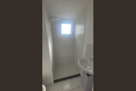 Banheiro de apartamento para alugar com 1 quarto, 19m² em Jardim Imperador (zona Leste), São Paulo