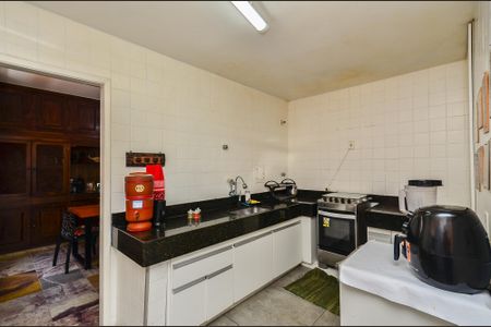 Apartamento à venda com 150m², 4 quartos e 2 vagas Apartamento à venda com 150m², 4 quartos e 2 vagasCozinha