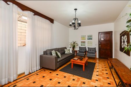 Apartamento à venda com 150m², 4 quartos e 2 vagas Apartamento à venda com 150m², 4 quartos e 2 vagasSala de Estar