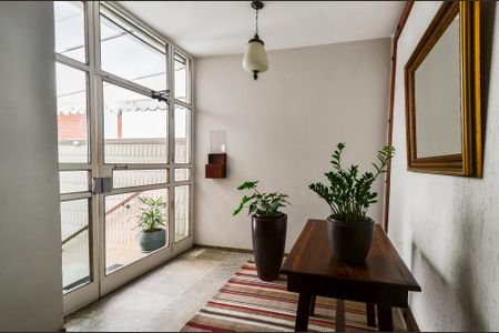 Apartamento à venda com 150m², 4 quartos e 2 vagas Apartamento à venda com 150m², 4 quartos e 2 vagasHall de entrada