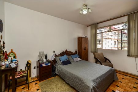 Apartamento à venda com 150m², 4 quartos e 2 vagas Apartamento à venda com 150m², 4 quartos e 2 vagasSuíte