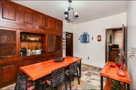 Apartamento à venda com 150m², 4 quartos e 2 vagas Apartamento à venda com 150m², 4 quartos e 2 vagasSala de Jantar