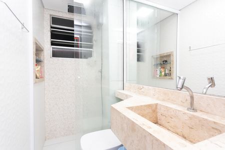 Apartamento para alugar com 52m², 2 quartos e 1 vaga Apartamento para alugar com 52m², 2 quartos e 1 vagaBanheiro